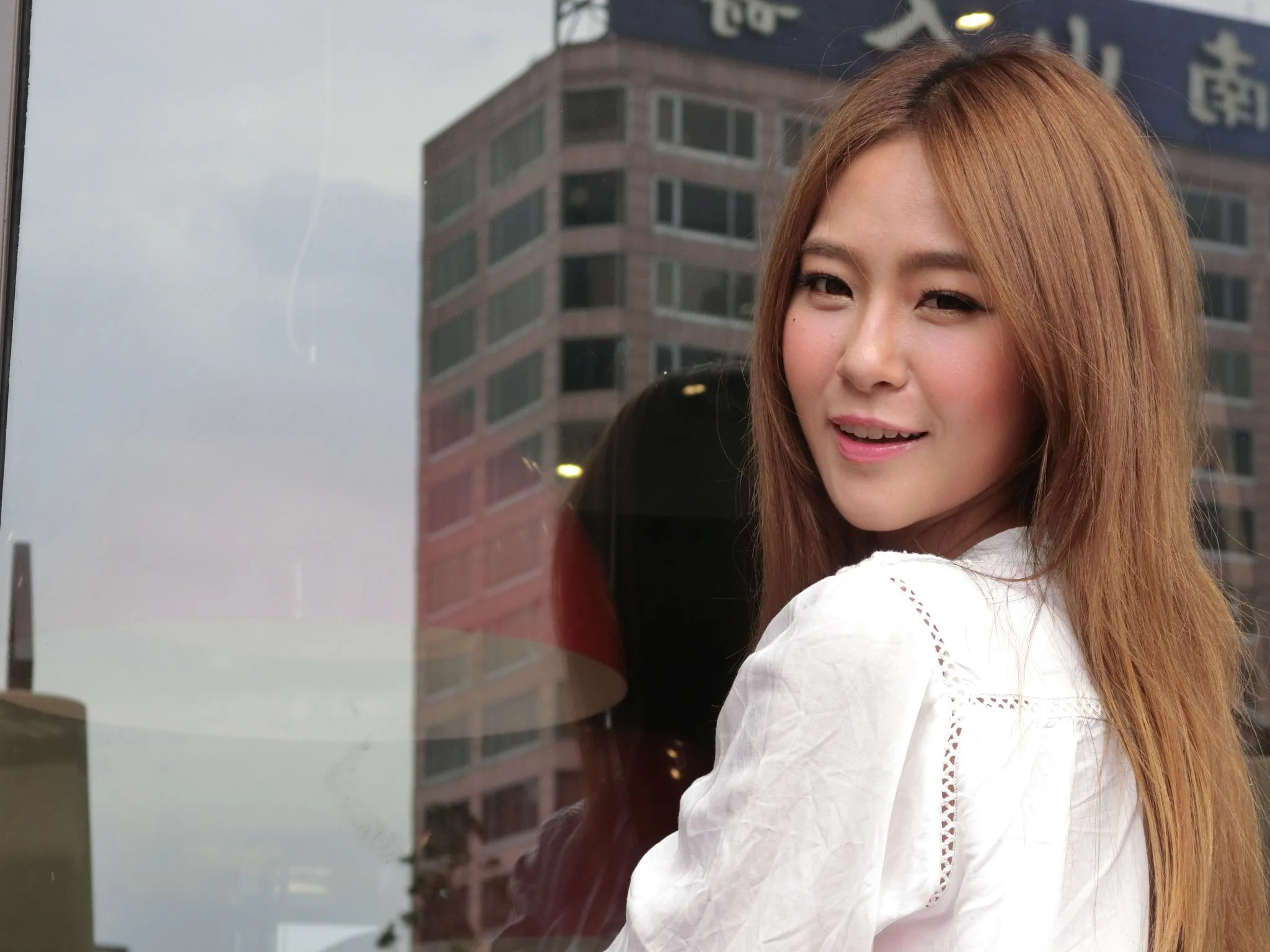 [Tập đặc biệt của Beautyleg] Winnie Xiaoxue - Buổi chụp ảnh ngoại cảnh tại khu mua sắm Xinyi